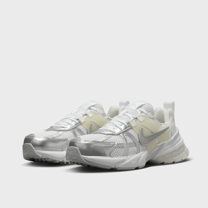 Nike WMNS V2K Run weiß 31301 4