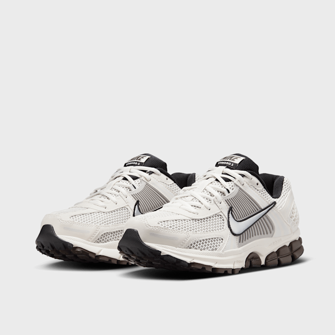 Nike WMNS Zoom Vomero 5 bianco 31307 4