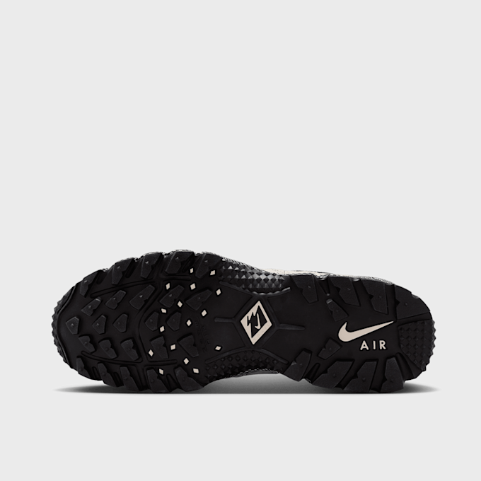 Nike WMNS Air Humara beige 31312 3