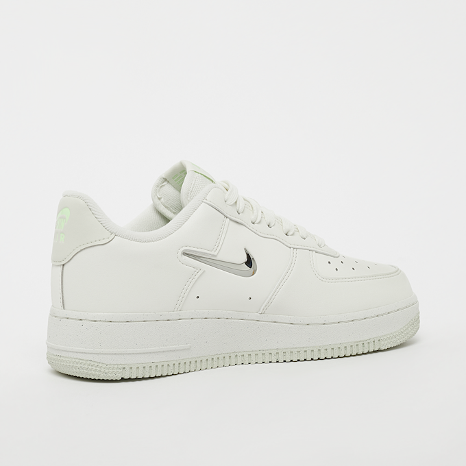 Nike WMNS Air Force 1 '07 Next Nature SE beige 31319 3