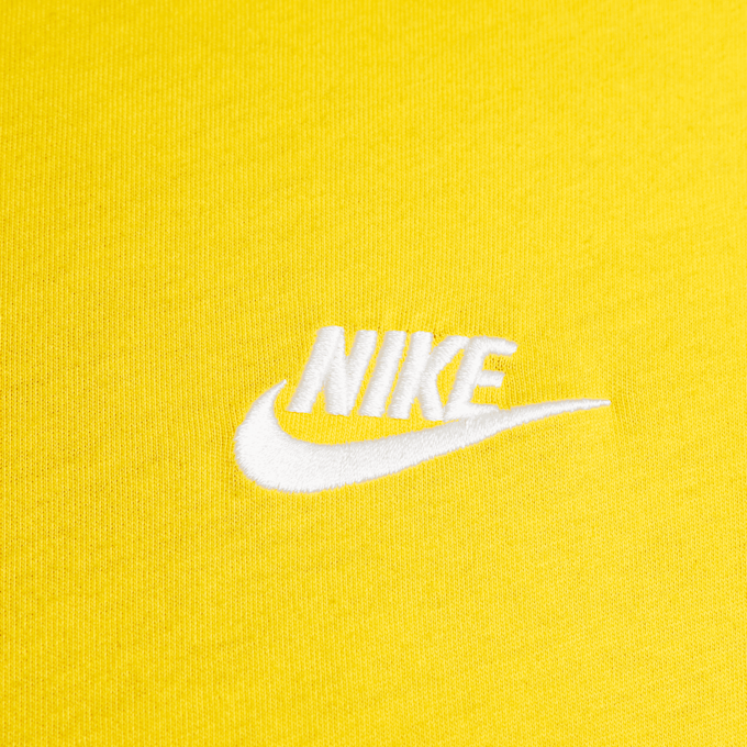 Nike   Sportswear Club Tee jaune 31335 4