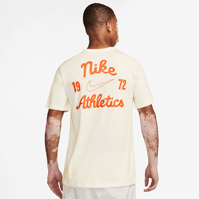 Nike Sportswear Tee Club SSNL Low Brand Read bež 31347 2