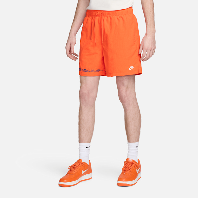 Nike Club Flow Shorts naranja 31352 1