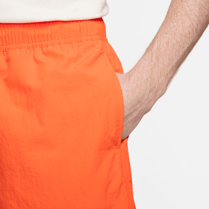 Nike Club Flow Shorts naranja 31352 3