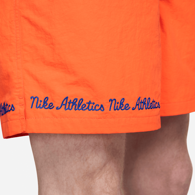 Nike Club Flow Shorts naranja 31352 5