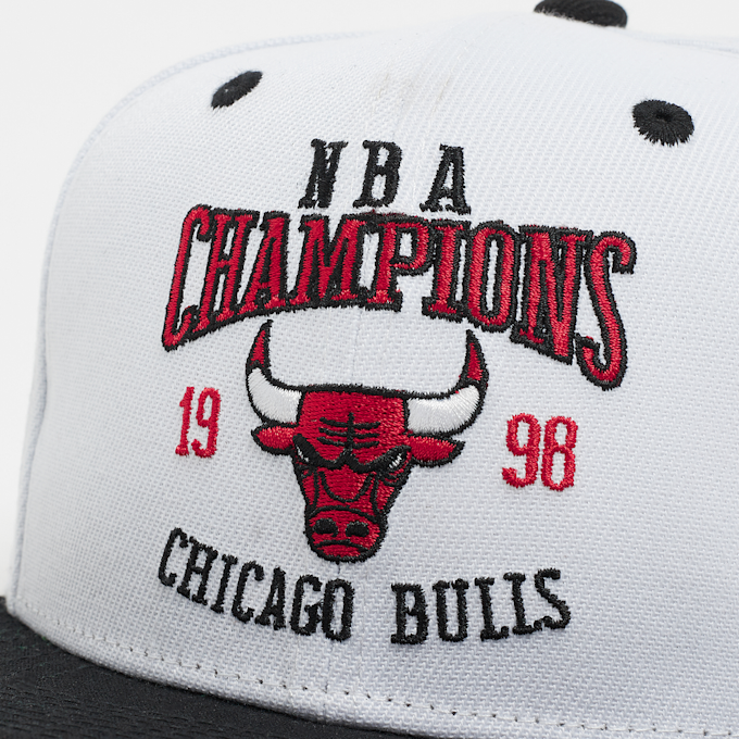Mitchell & Ness Champ Series Snapback NBA Chicago Bulls weiß 31425 5