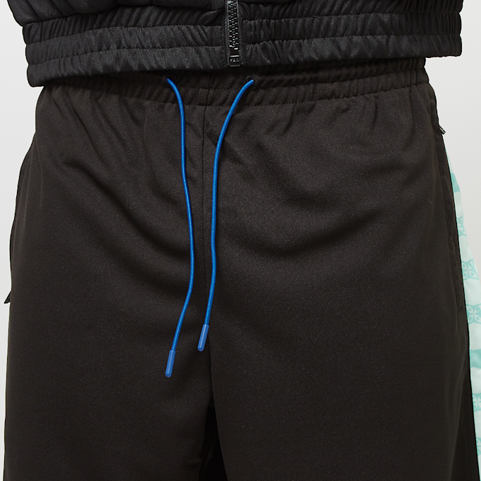 PEQUS Football Logo Short schwarz 31731 3
