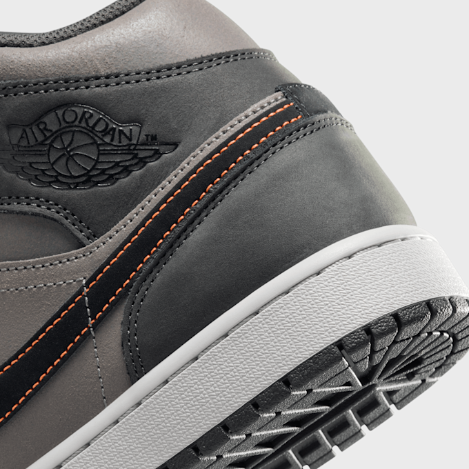 Jordan Air Jordan 1 Mid SE negro 31830 8