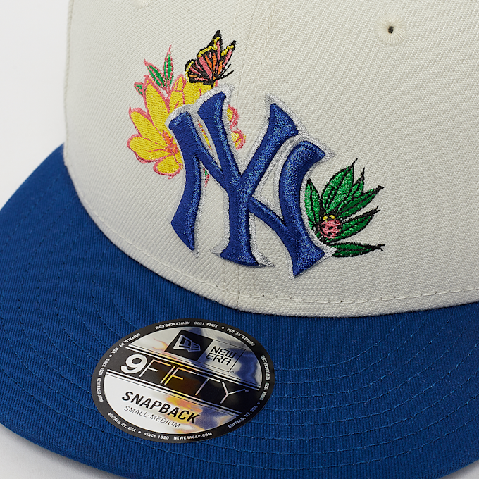 New Era 9Fifty Floral MLB New York Yankees bege 32068 5