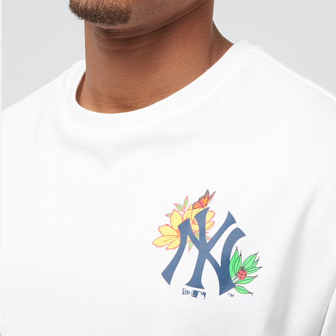 New Era MLB Floral Graphic Oversized Tee New York Yankees weiß 32346 3