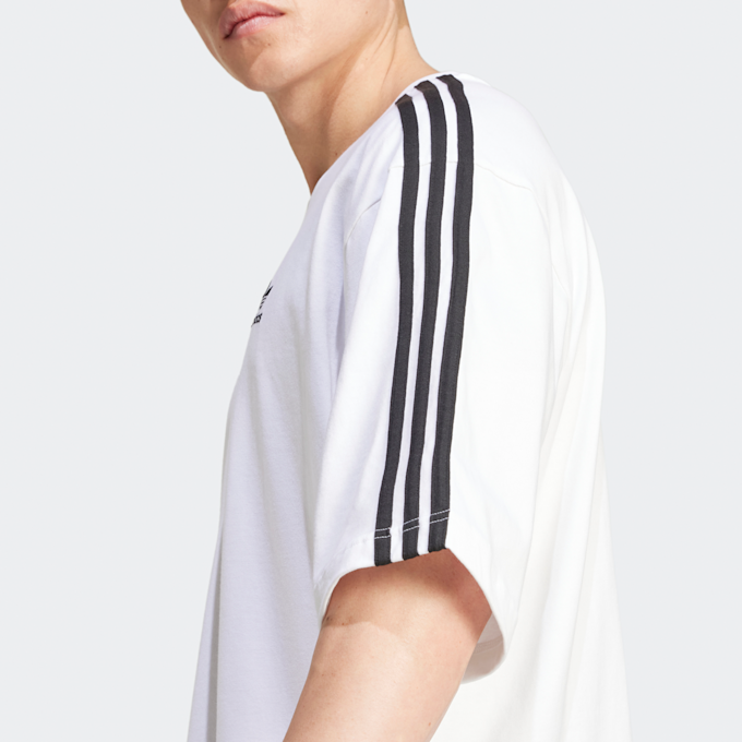 adidas Originals Adicolor Oversized T-Shirt weiß 32550 4