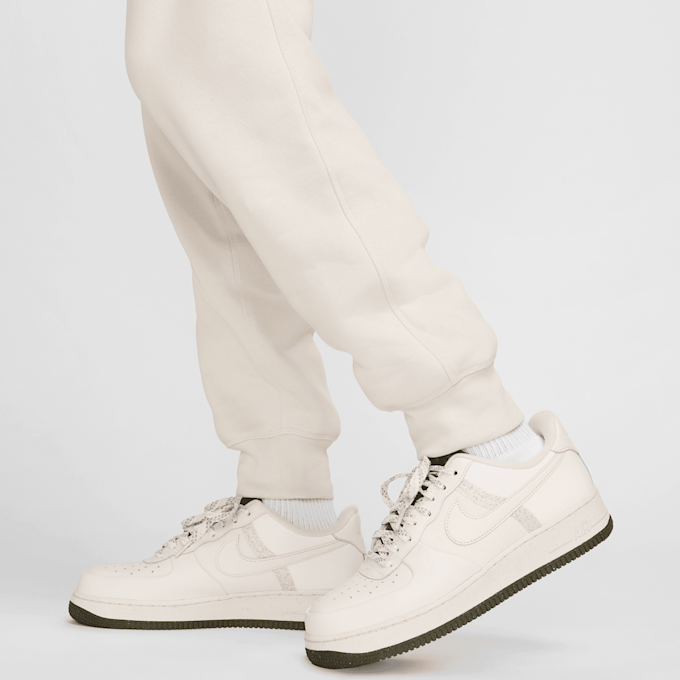 Nike Club Fleece Jogger beige 29524 5