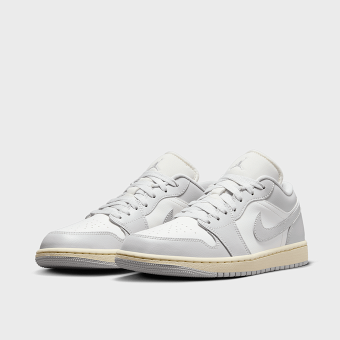 Jordan WMNS Air Jordan 1 Low grijs 29558 4