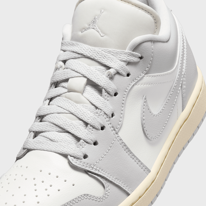 Jordan WMNS Air Jordan 1 Low grijs 29558 7