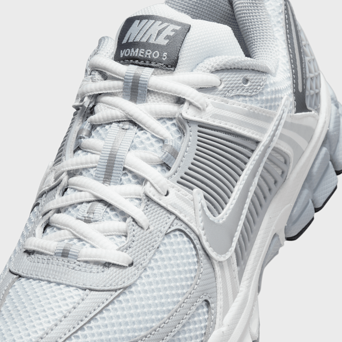 Nike   Zoom Vomero 5 (GS) biały 29567 7