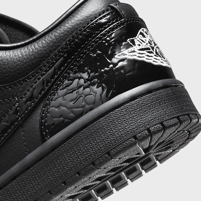 Jordan WMNS Air Jordan 1 Low SE zwart 29583 7