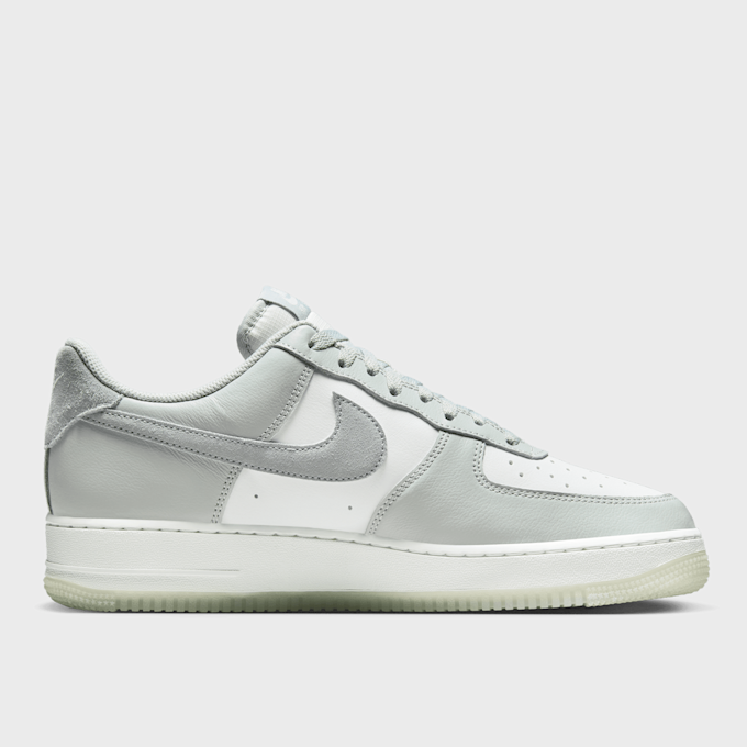 Nike Air Force 1 '07 LV8 blanc 29767 2