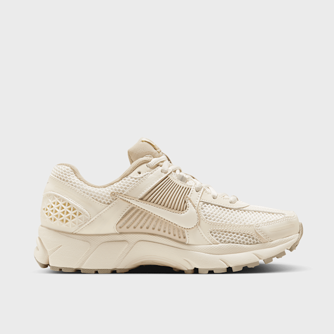 Nike WMNS Zoom Vomero 5 beż 29794 2