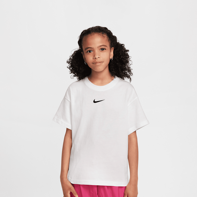 Nike Sportswear T-Shirt Essential weiß 29800 1