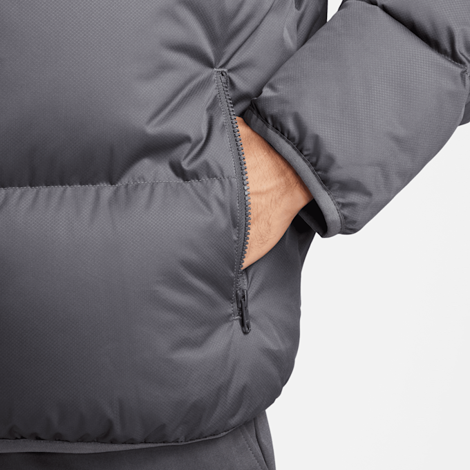 Nike   Sportswear Club Puffer-Jacke noir 30038 5