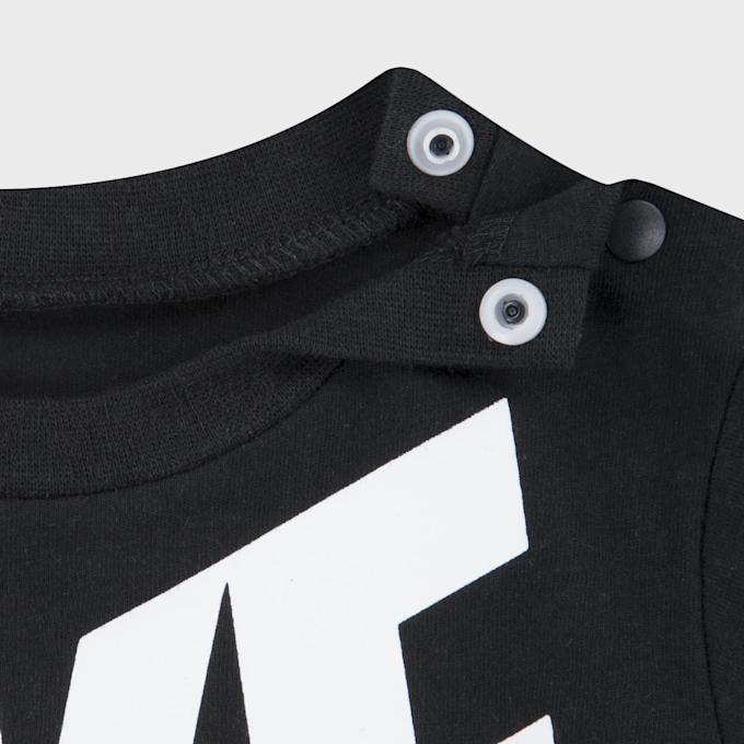 Nike Futura Romper negro 32853 3