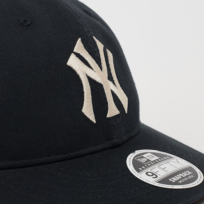 New Era 9Fifty RCPC Raised From Concrete Rear Hit MLB New York Yankees blau 33067 4