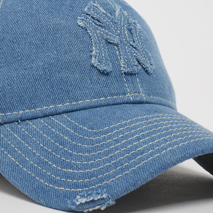 New Era 9Twenty Female Denim Distress MLB New York Yankees sky azul 33207 4