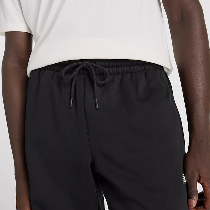 New Balance Hoops Uniform Pant schwarz 41654 3