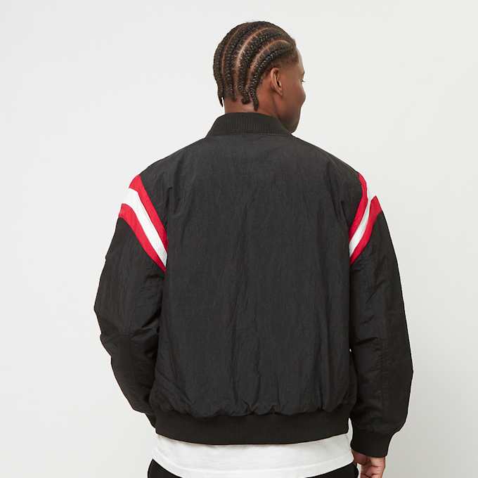 New Era NBA Chicago Bulls Panel Bomber czarny 45153 2