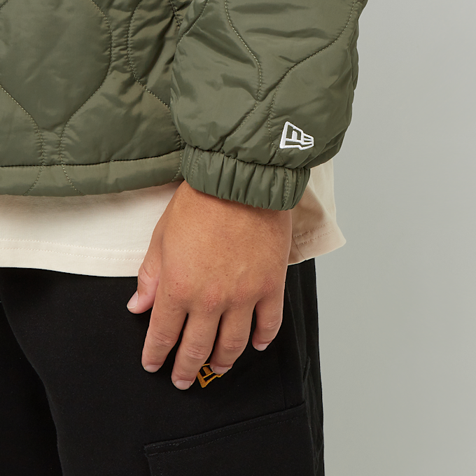 New Era Quilted Coach Jacket verde 45402 4