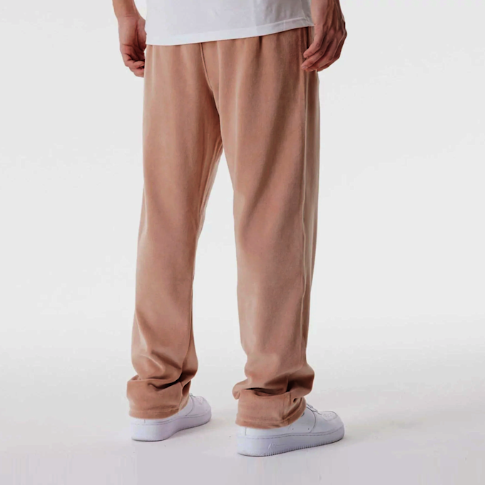New Era LA Lakers NBA Lifestyle Velours Trackpants bež 44372 2