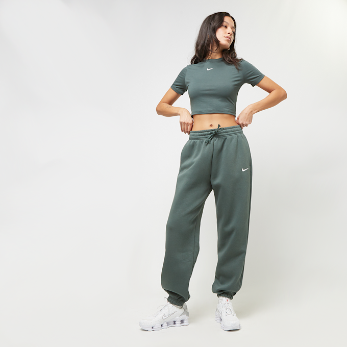 Nike Sportswear Essential Slim Cropped T-Shirt vert 42759 4