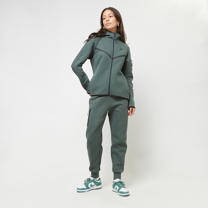 Nike Sportswear Tech Fleece Fullzip Windrunner grün 41651 5