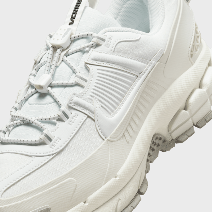 Nike WMNS Zoom Vomero 5 beige 43584 7