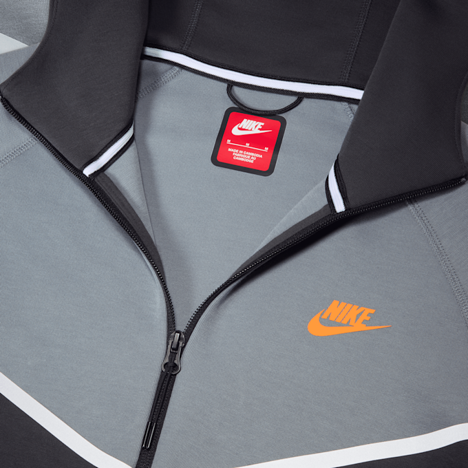 Nike Tech Windrunner Fleece Full-Zip Jacket gris 47022 3