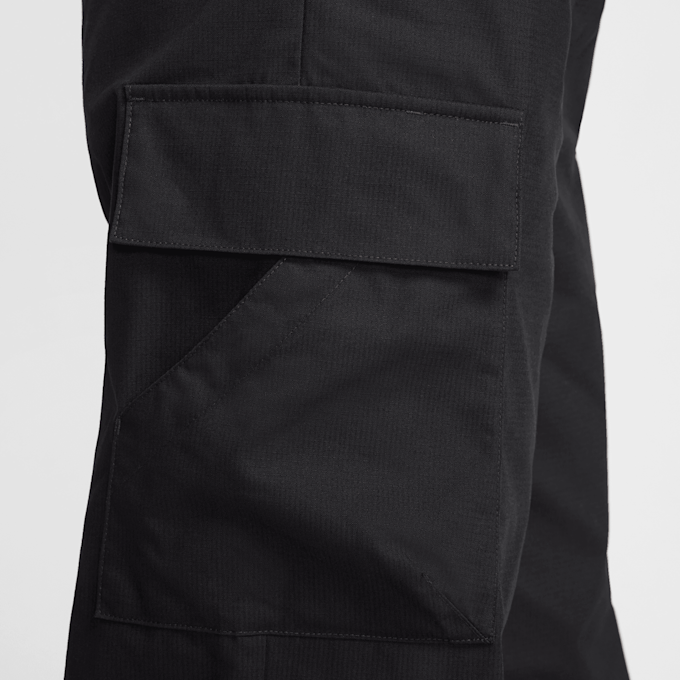 Nike Sportswear Essential Woven Cargo Pants noir 45655 5