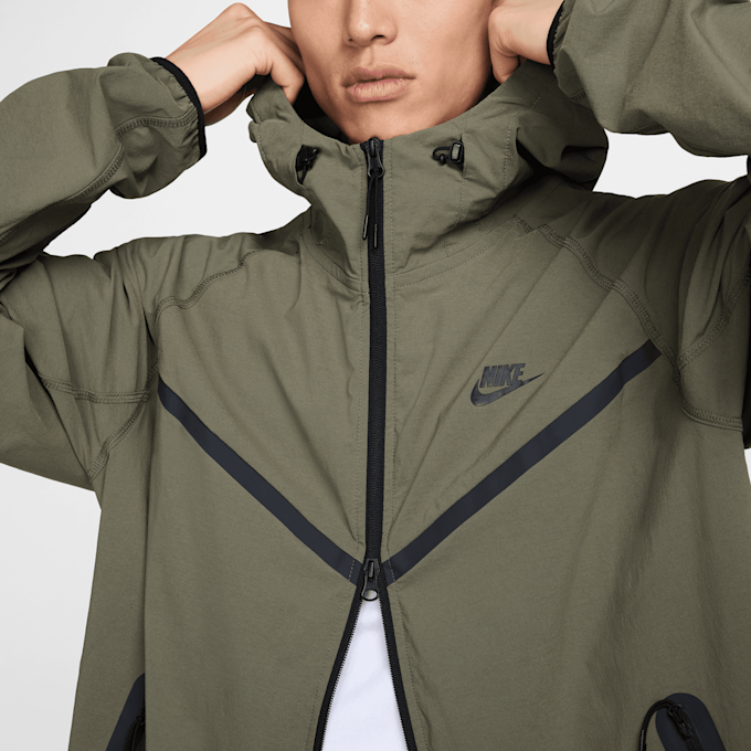 Nike   Tech Woven Windrunner Full Zip Jacket groen 40312 4