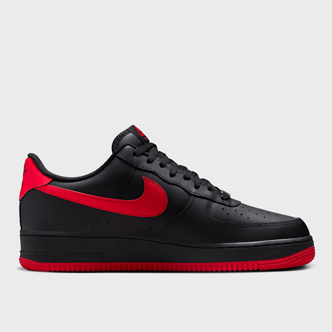 Nike Air Force 1'07 black/university red/black negro 40054 2