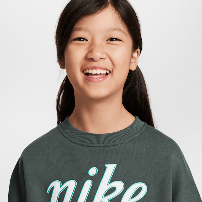Nike Sportswear Club Fleece Boxy Crew Graphics Star vert 45431 3