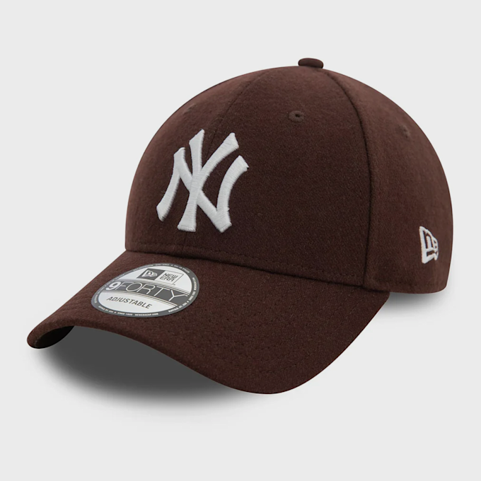 New Era 9Forty Melton Wool MLB New York Yankees marrón 41515 1