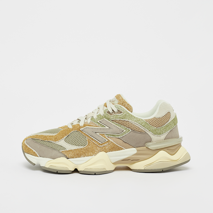 New Balance 9060 beige 42111 1