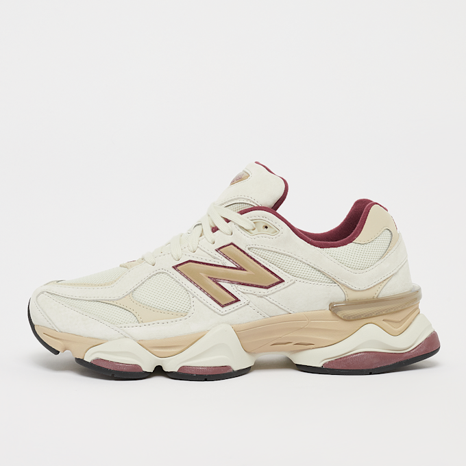 New Balance 9060 beige 42130 1