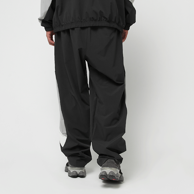 New Balance Woven Track Pant schwarz 42132 2