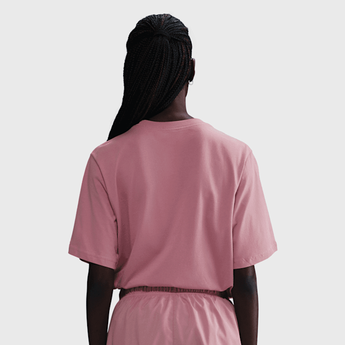 Nike Sportswear Tee Essential Tee lichtroze 42208 2