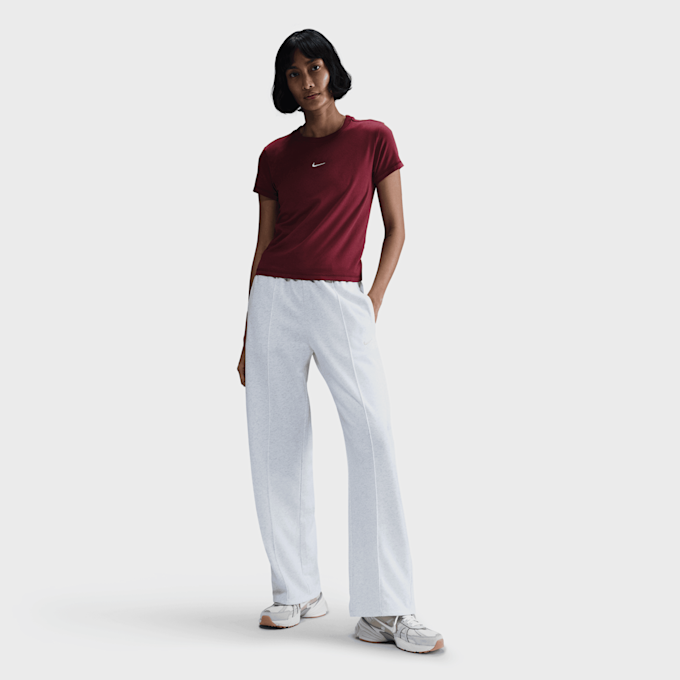 Nike Sportswear Chill Knit Slim Cropped T-Shirt rot 42249 4