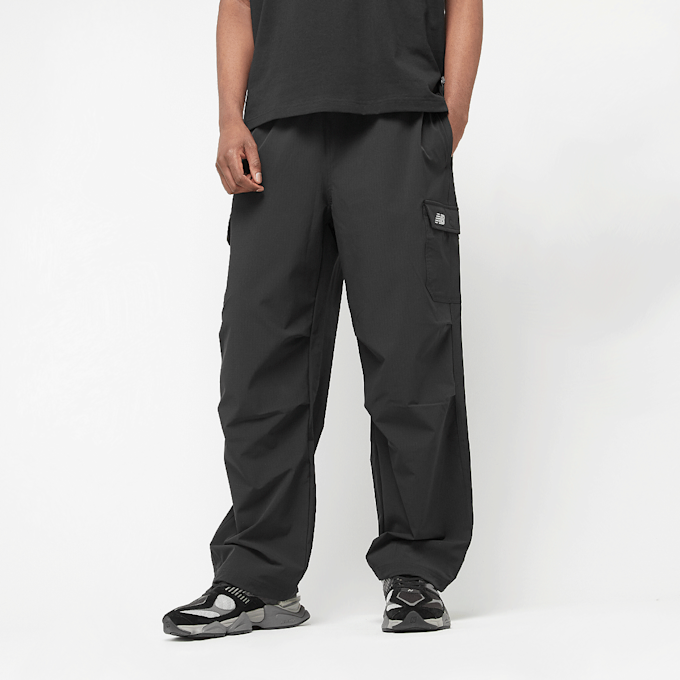 New Balance Ripstop Cargo Pant zwart 42304 1