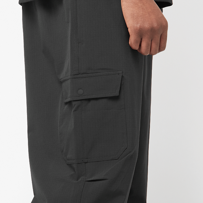 New Balance Ripstop Cargo Pant zwart 42304 4