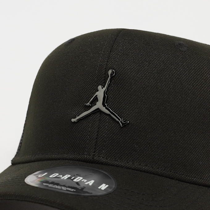 Jordan Metal Jumpman Trucker schwarz 42316 3