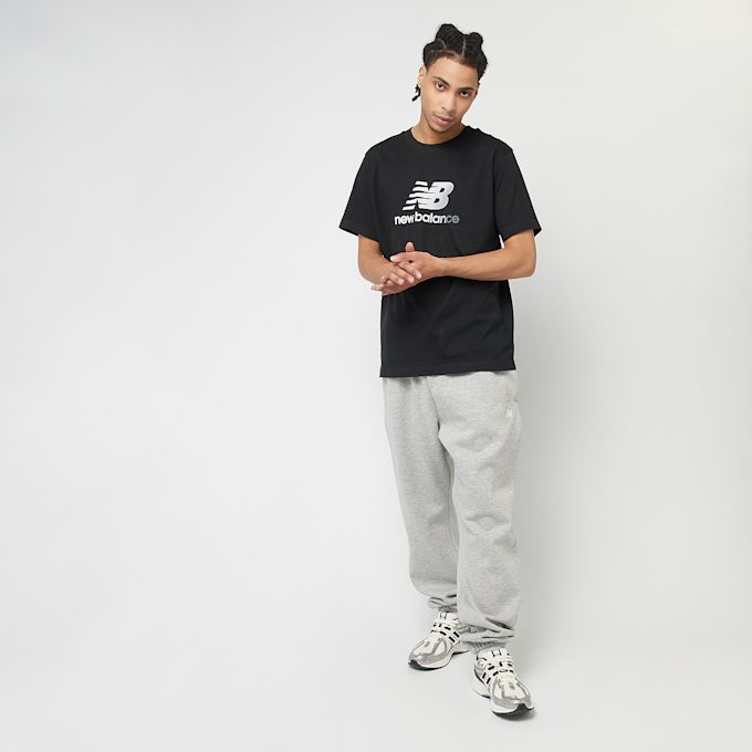 New Balance Sport Essentials Gradient Logo T-Shirt black negro 42201 4