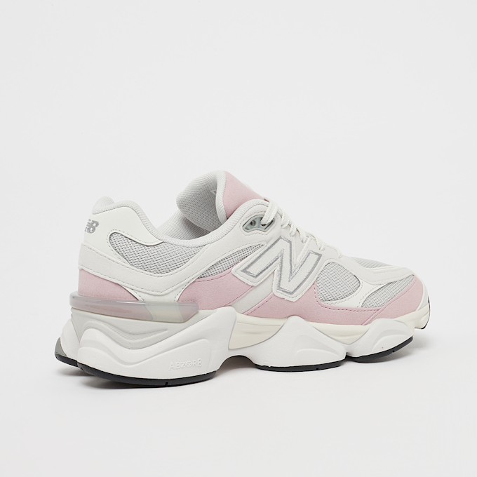 New Balance 9060 (GS) różowy 42345 3